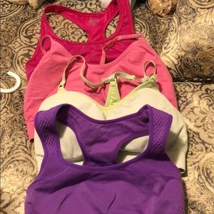 5 size small sports bras